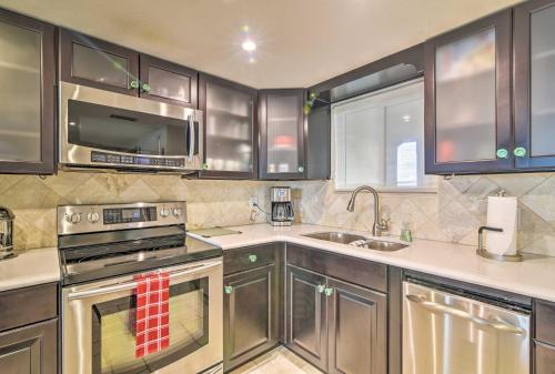 Gulf-View Hudson Condo in Waterfront Resort! in Hudson, USA