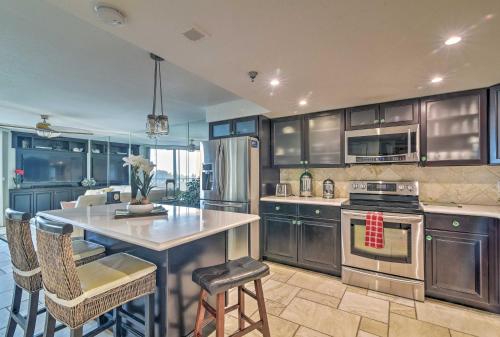 Gulf-View Hudson Condo in Waterfront Resort! in Hudson