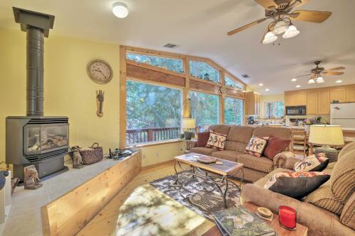 Walk to Big Trees State Park: Cabin w/ Deck! in Arnold (CA)
