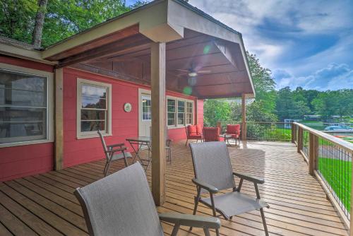 Waterfront Lake Martin Home with Grill and Beach! - main image