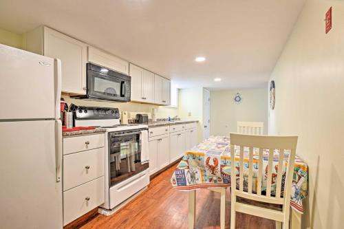 Old Orchard Beach Home W/ Patio: Walk To Beach - Biddeford, ME