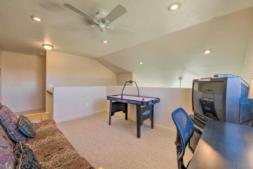 Moab Townhome with Patio - 11 Mi to Arches NP! - image 4
