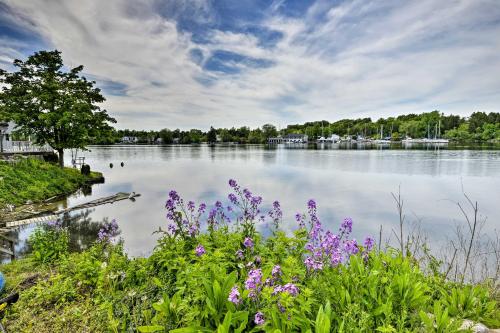 Family Cottage on Chaumont Bay, Walk Downtown