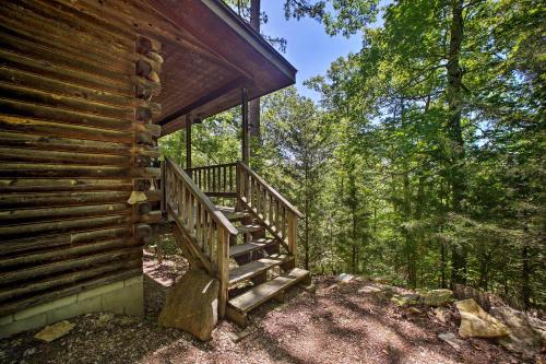 Eureka Springs Studio with Deck Views and BBQ! - image 9