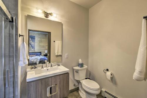 Elkhart Lake Townhome - 3 Mi to Road America! - image 4