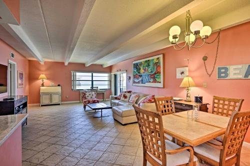 Waterfront Vero Beach Condo with Ocean-View Balcony in Vero Beach, USA