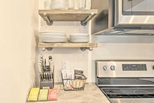 Elkhart Lake Townhome - 3 Mi to Road America! in Elkhart Lake, USA