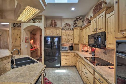 Patio, Grill and Yard Pet-Friendly Lake Havasu Gem in 哈瓦蘇湖城