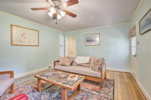 Lexington Getaway with Backyard Deck Less Than 2 Mi to UK! in Lexington, USA