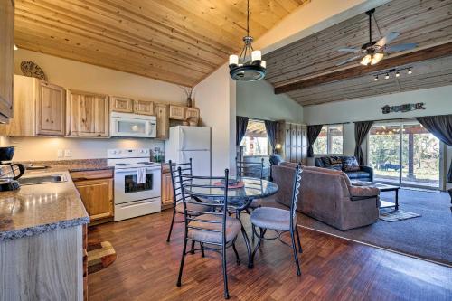 5-Acre Moab Studio w/ BBQ & Stunning Mtn Views in La Sal (UT)