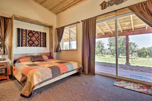 5-Acre Moab Studio with BBQ and Stunning Mtn Views in Moab, USA