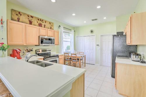 Bright Davenport Home with Pool 14 Miles to Disney! - image 7