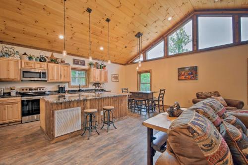 Southern Spirit Cabin - 1 Mile to Bryson City! - image 6