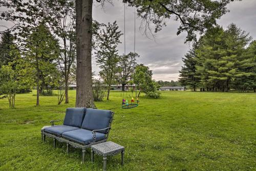 Stunning Home by the Delaware River with Hot Tub! - image 7