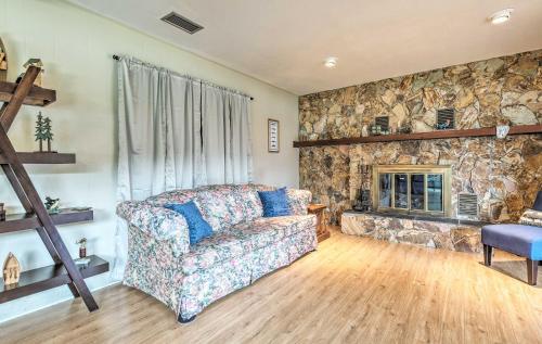Riverfront Dunnellon Home with Dock and Solarium! in Dunnellon, USA