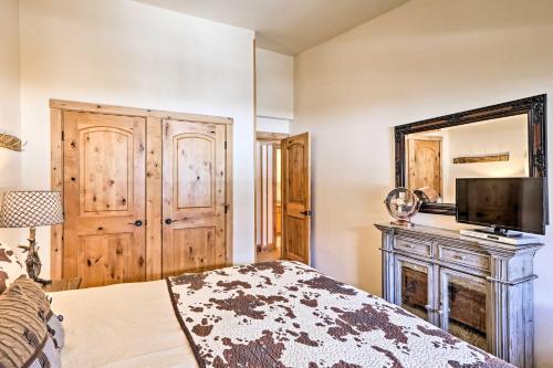 Resort Ski Condo on Copper Creek Golf Course! - main image