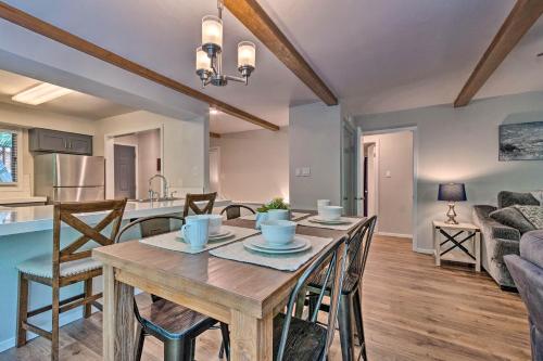 Mount Ida Condo with 2 Decks Walk to Lake Ouachita - image 6