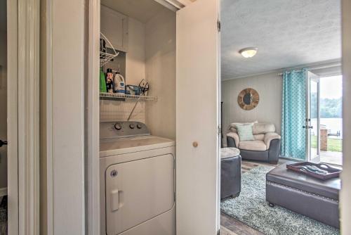 Charming Home with Private Dock on Claytor Lake! - image 2