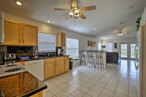 Bradenton Home with Saltwater Pool, Spa and Lanai!