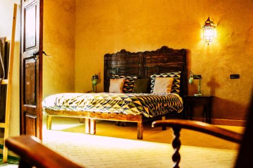 1 king bed, 1 twin bed