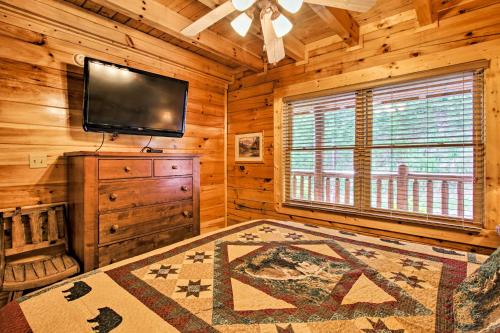 Mountain Paws Retreat with Hot Tub in Pigeon Forge! - image 5