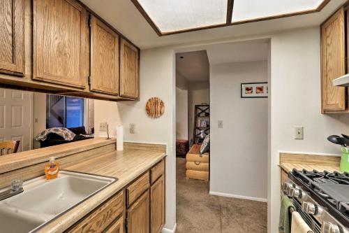 Heavenly Resort Home Walk to Ski Lifts and Hot Tub! - image 8