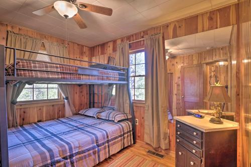 Cabin with Porch 5 Miles to Manitou Springs! - image 6