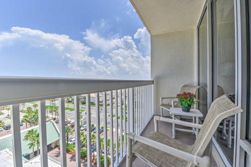 Daytona Beachfront Condo with Ocean View and Amenities - image 3