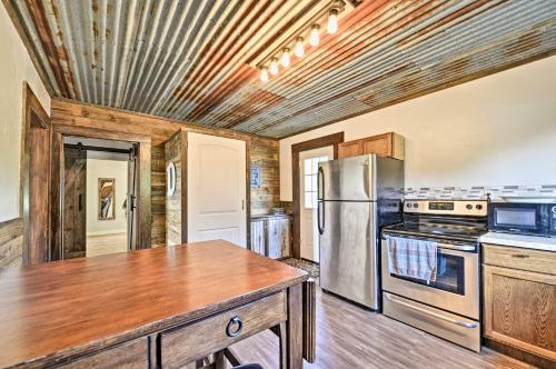 House on Cattle Farm Central to Temple and Waco in Lorena, USA