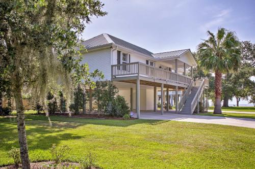 B&B Waveland - The Palm Bay St Louis Home - Walk to Beach! - Bed and Breakfast Waveland