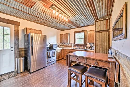 Day Trip to Waco and Temple House on Cattle Farm in Woodway (Texas)