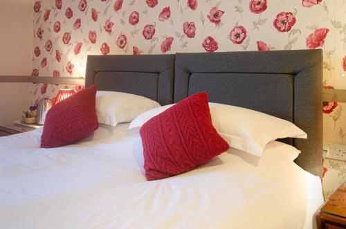 2 twin beds