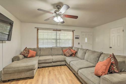 Flagstaff Home with Private Patio Near Golf and Hiking - image 7