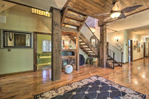 Incredible Lake Arrowhead Home with Views and Decks! - image 7