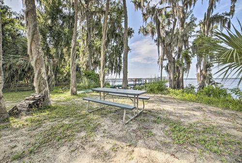 Welaka House with Private Dock on St Johns River