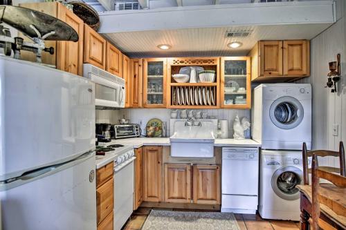 Altamonte Springs Home with Canoe on Lake Marion in Orlando, USA