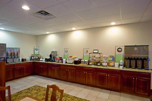 Country Inn & Suites by Radisson, Goldsboro, NC