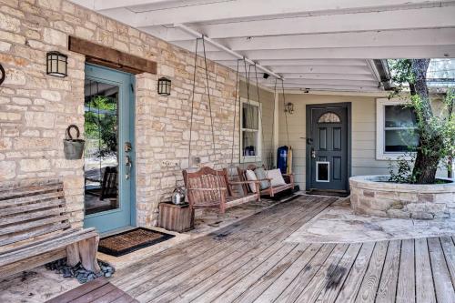 Charming Austin Getaway on 2 Acres with Rooftop Deck - image 3