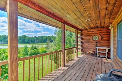 Jacksonville Cabin with Wraparound Deck and Views - Jacksonville