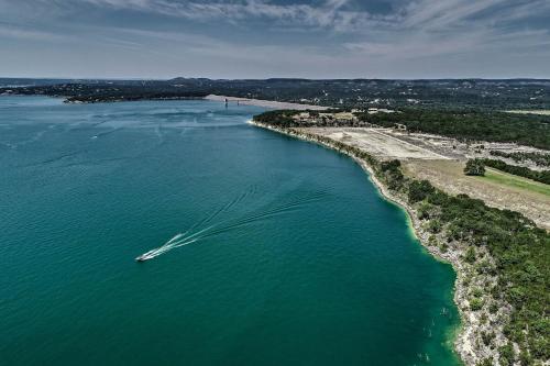 Canyon Lake Home with Yard - half Mi To Boat Launch! in Canyon Lake, USA