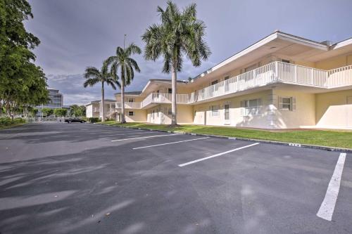 S Marco Island Resort Condo with Screened Porch - main image