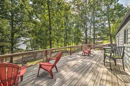 Family Home with Deck on Kentucky Lake! in Draffenville, USA