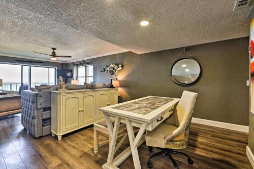 Oceanfront Daytona Beach Condo with View and Pool in Daytona Beach Shores, USA