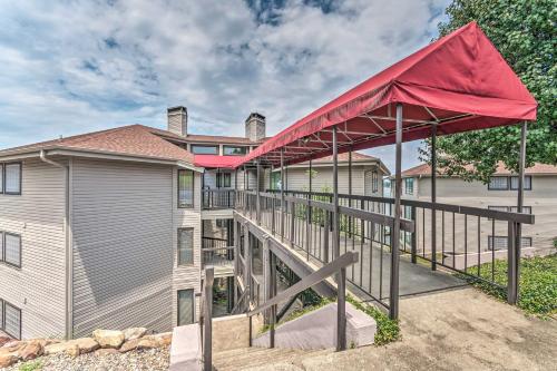 Hamiltons To-Do at the Lake Condo with Pool Access - main image