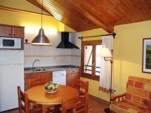  Apartamentos Turismo Rural Casa Santorroman in Campo