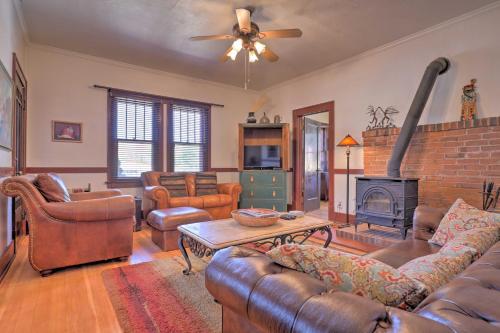 Southwestern Kanab Cottage with Patio and Views! - image 8