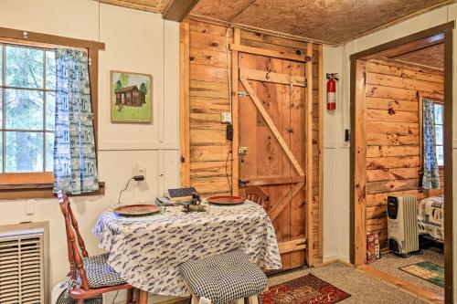 Rustic Hayward Cabin With Spider Lake Access! in Seeley, USA