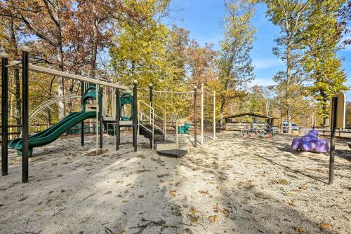 Poconos Home with Game Room-10 Mi to Camelback!
