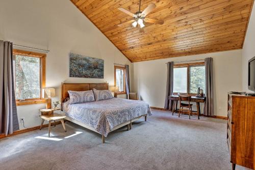 Expansive Fairplay Cabin with Wraparound Deck! - image 4