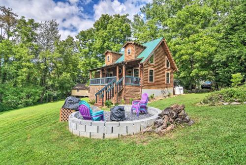 Maggie Valley Family Cabin with Porch and Fire Pit! Maggie Valley